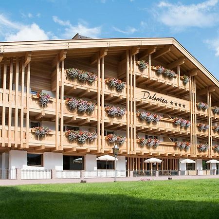 Hotel Garni Dolomieu Selva di Val Gardena Exterior photo